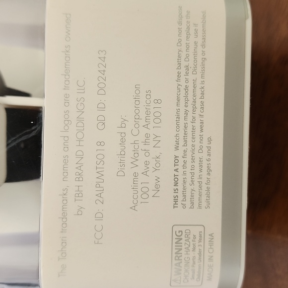 Tahari Dark Gray Smartwatch - Universal Compatibility - Picture 4 of 6